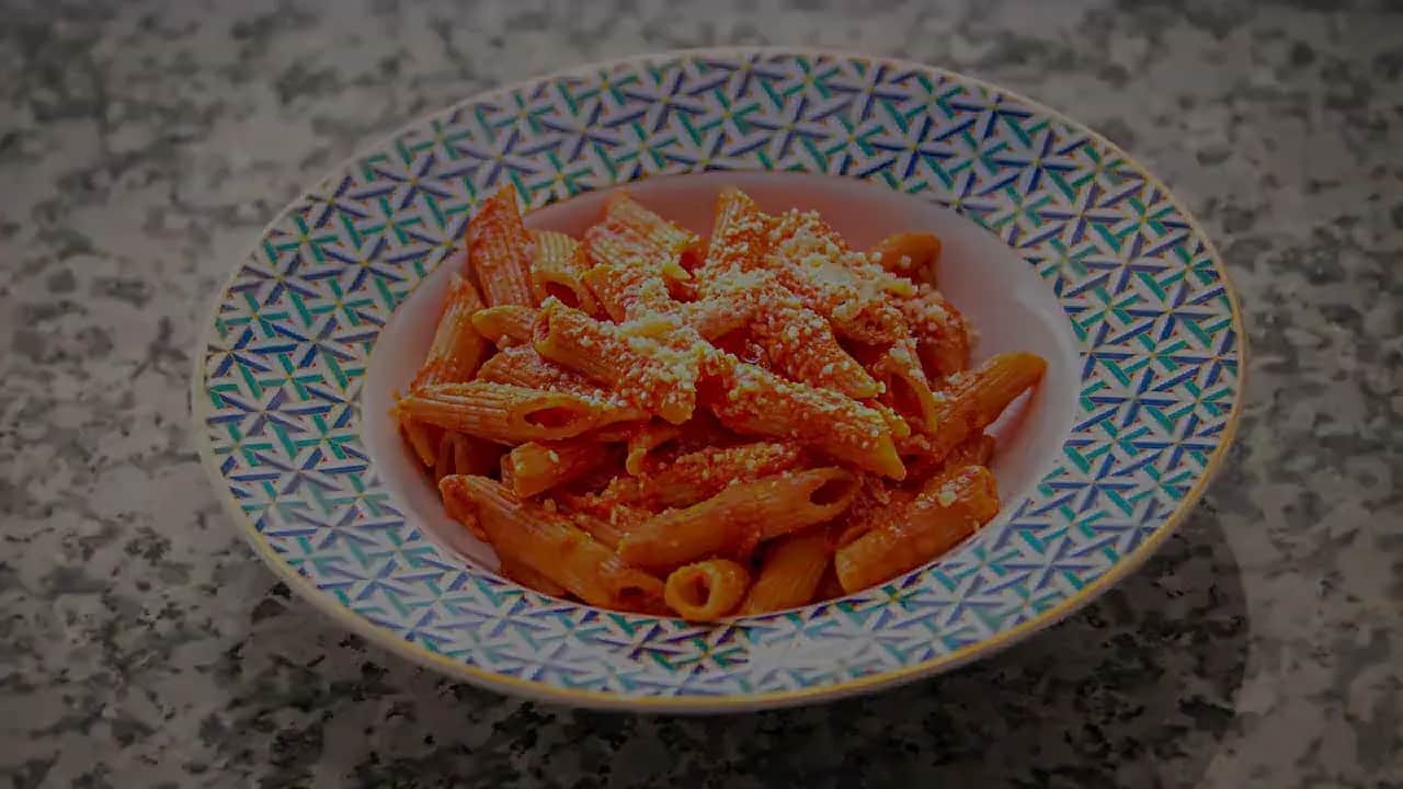 Penne pomodoro – łatwy przepis na idealny sos pomidorowy