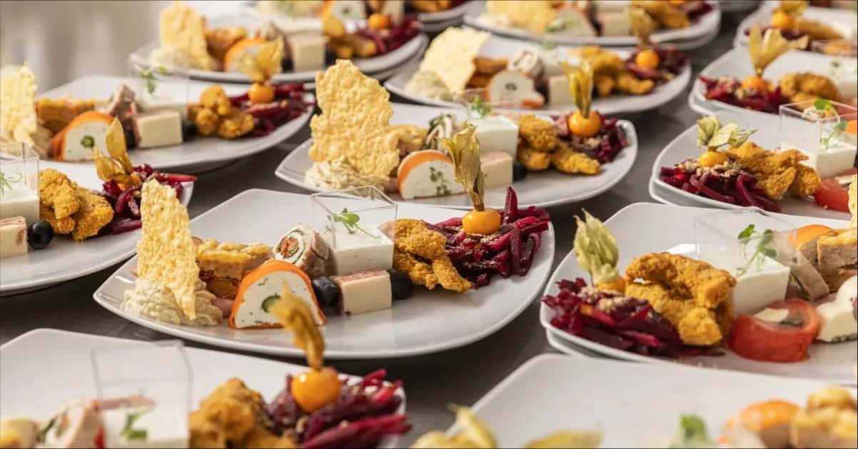 Czy catering jest kosztem uzyskania przychodu? Sprawdź, co musisz wiedzieć